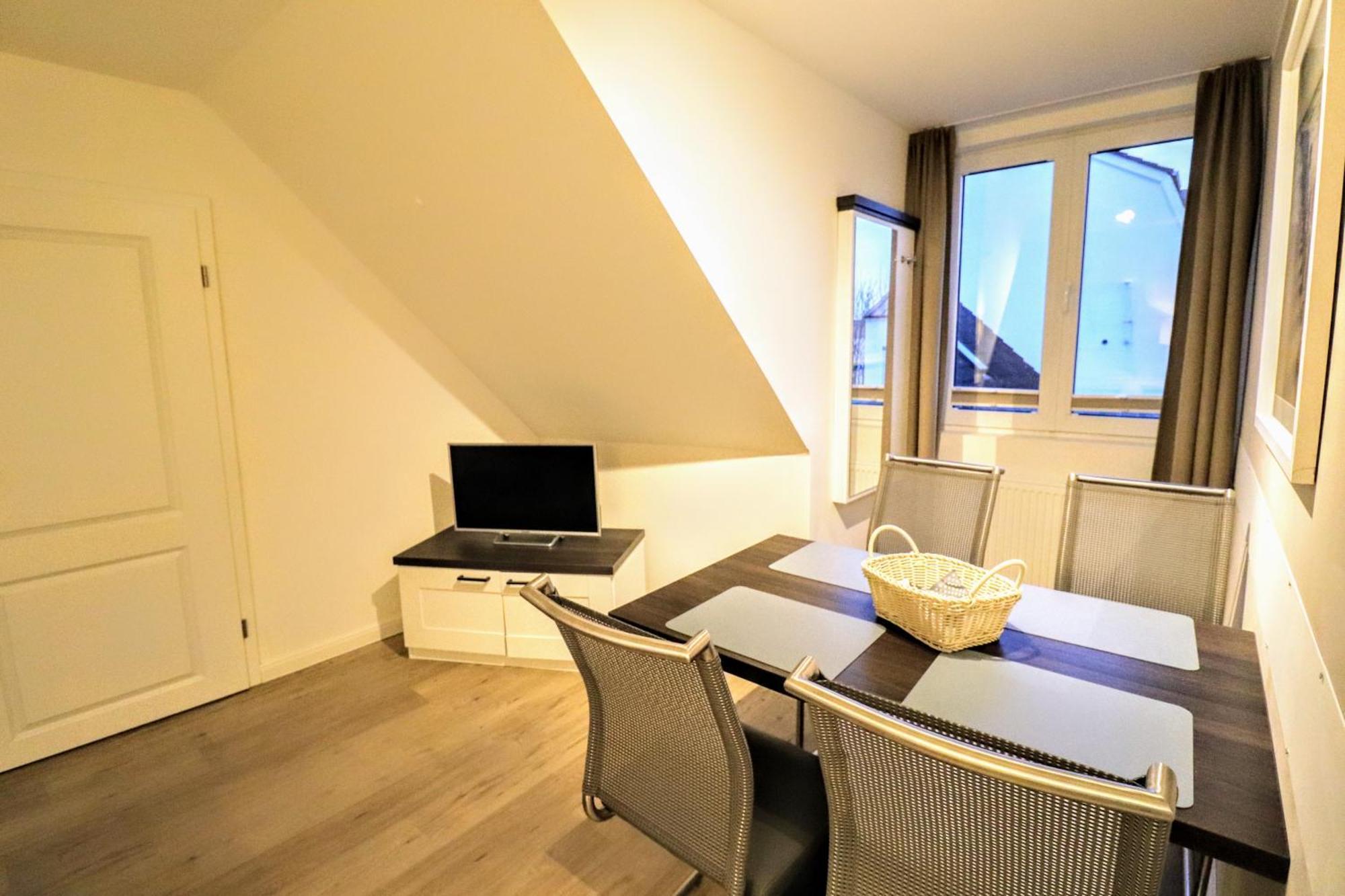 Apartmenthuus Koenig Apartment *